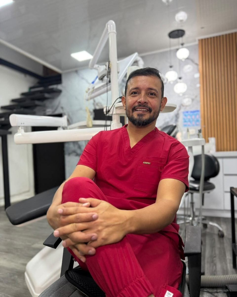 Odontólogo del Consultorio Dental Sabogal en Armenia, Quindío